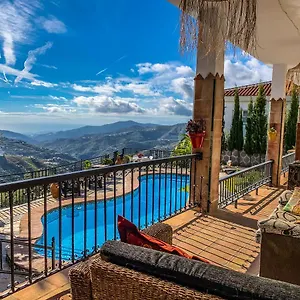 https://apartamentos-alma-y-montana.1costadelsol.com